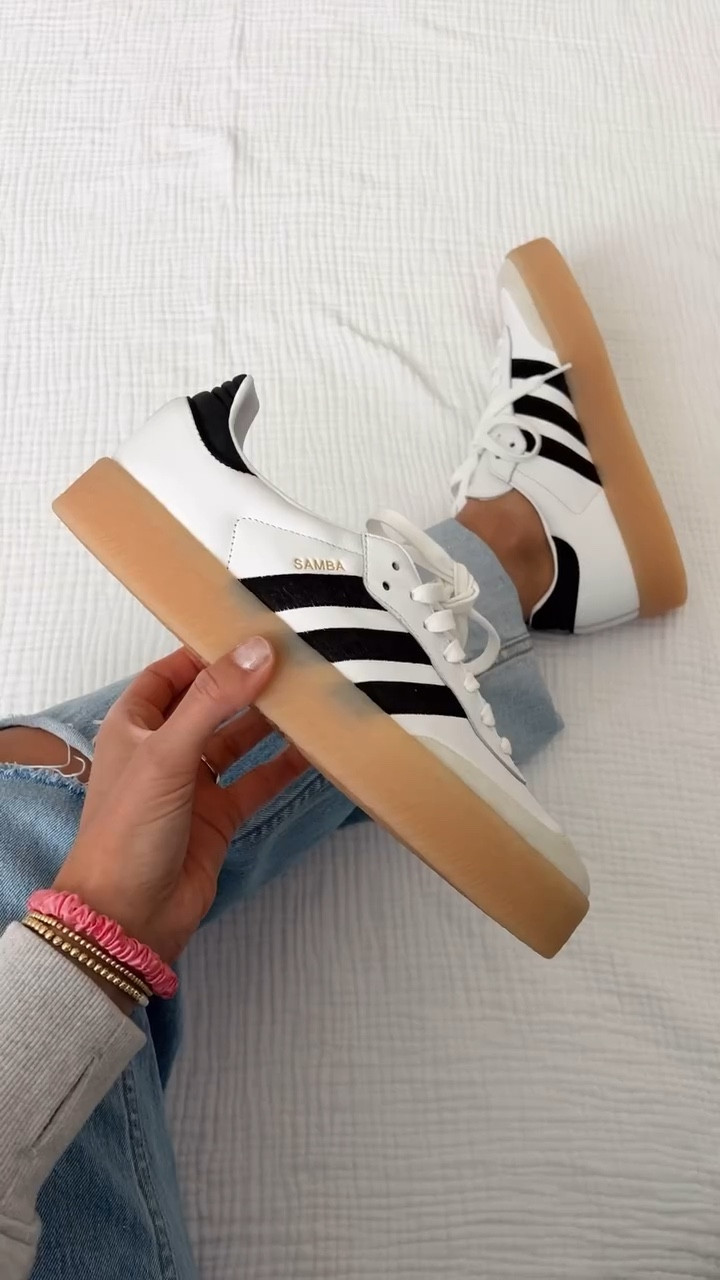 Adidas sneakers! Loves these 

#LTKShoeCrush #LTKWatchNow #LTKStyleTip