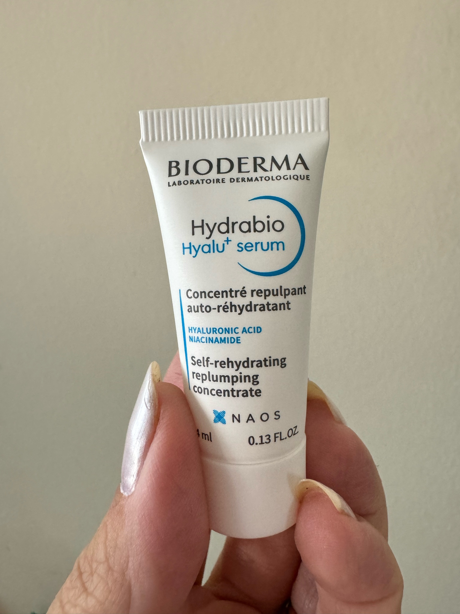 Mais um que inclui na rotina: Hidrabio da Bioderma. É um sérum hidratante anti-idade. Também adorei a textura super fluída e depois volto para falar dos resultados.

#LTKbeauty #LTKbrasil #LTKover40