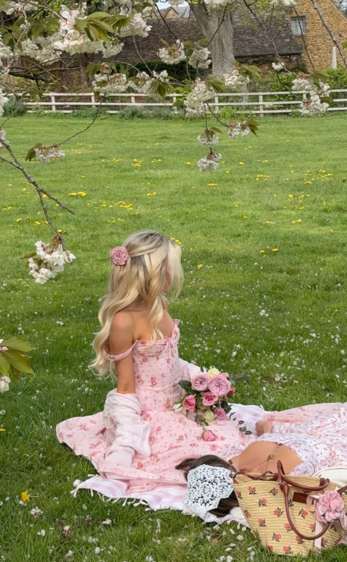 A whimsy spring 🌷🫧

Spring style, summer dress, spring dress, elevated dress, floral dress, bridal shower dress, baby shower dress, wedding guest dress

#LTKgrwm #LTKootd