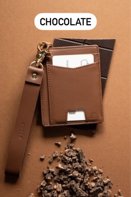 NEW Chocolate Denner wallet - Andar X Nuuds collection 

#LTKitbag #LTKGiftGuide #LTKHoliday