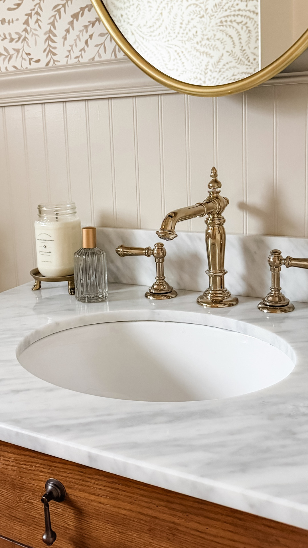 We have a Kohler Artifacts pull down faucet in our kitchen, and I knew I wanted to carry over the same high-quality aesthetic to the powder room. But this time, I went with the Vibrant French Gold finish. It’s timeless, but also adds a touch of vintage charm. The Artifacts collection comes in up to eight different finishes with the ability to mix and match spouts and handles, so you can tailor your faucet to your exact taste. 

#kohlerpartner #kohler #paidlink @kohler


#LTKHoliday #LTKHome