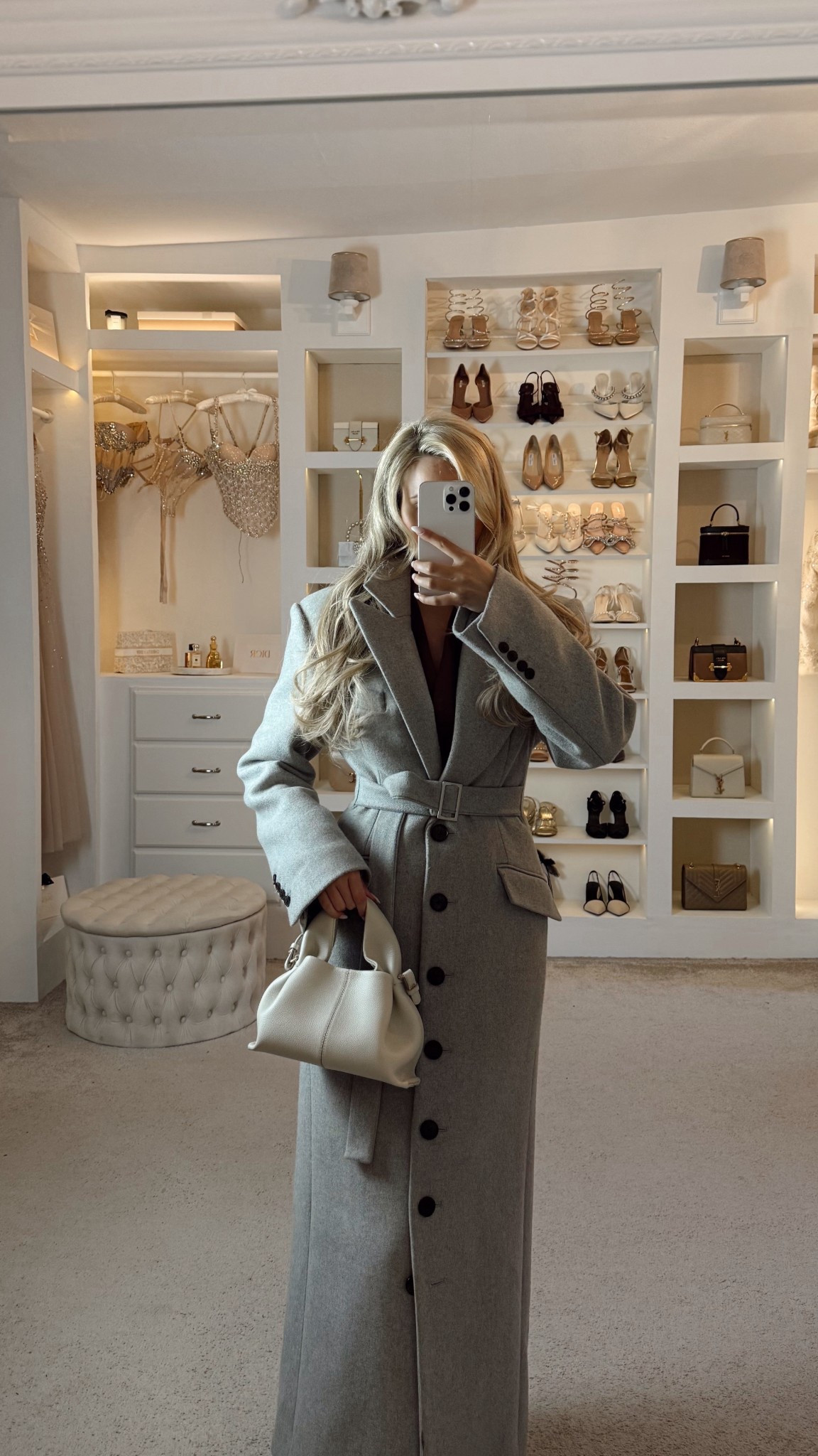 This coat is so chic and warm at the same time
🩶 #coat

#LTKwinter #LTKeurope