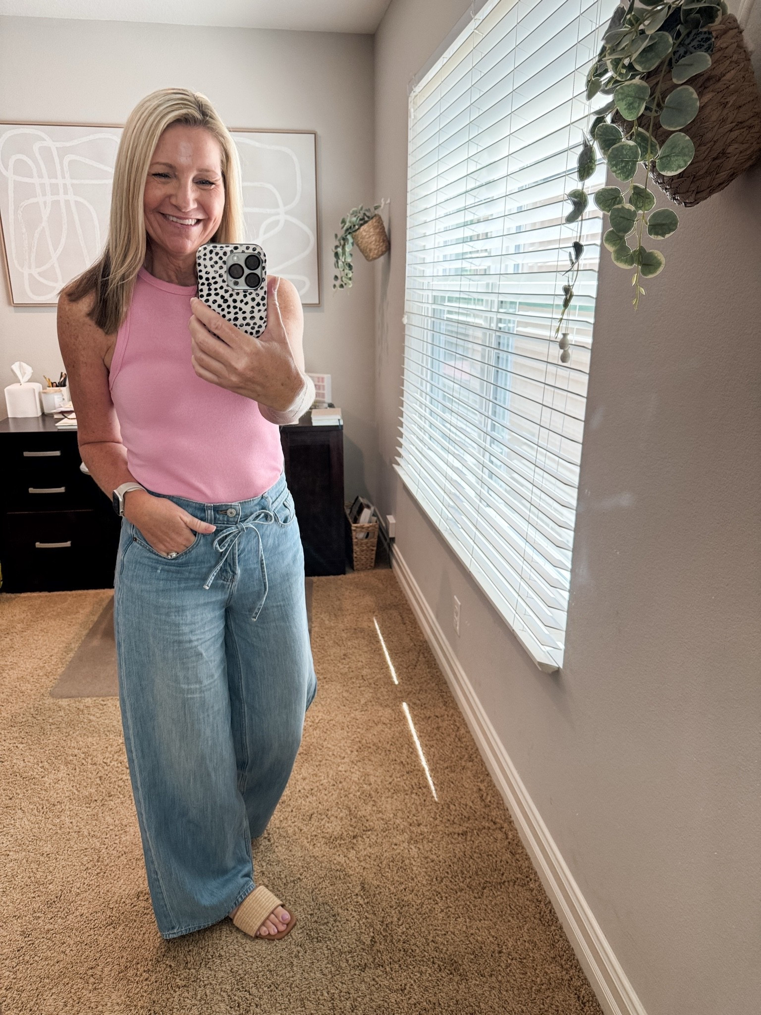 Catching up on last weeks’s outfits. These drawstring jeans from Old Navy are so comfortable. They come in 3 wash options. 

My tank is my tried and true Target favorite. I own this one in several color options.

#LTKootd #LTKOver40 #LTKSeasonal