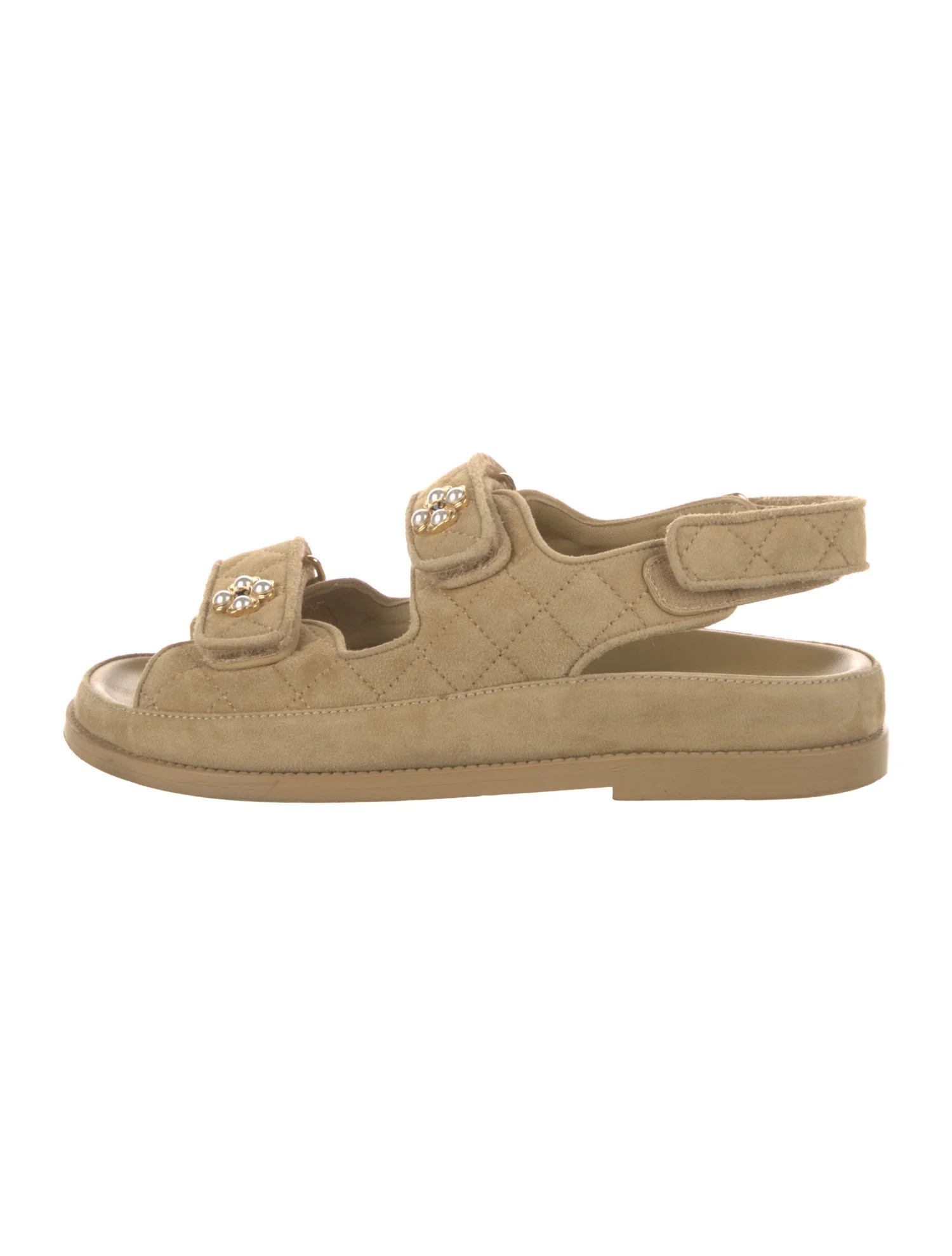 Chanel 2022 Interlocking CC Logo Slingback Sandals - Neutrals Sandals, Shoes - CHA1387881 | The R... | The RealReal