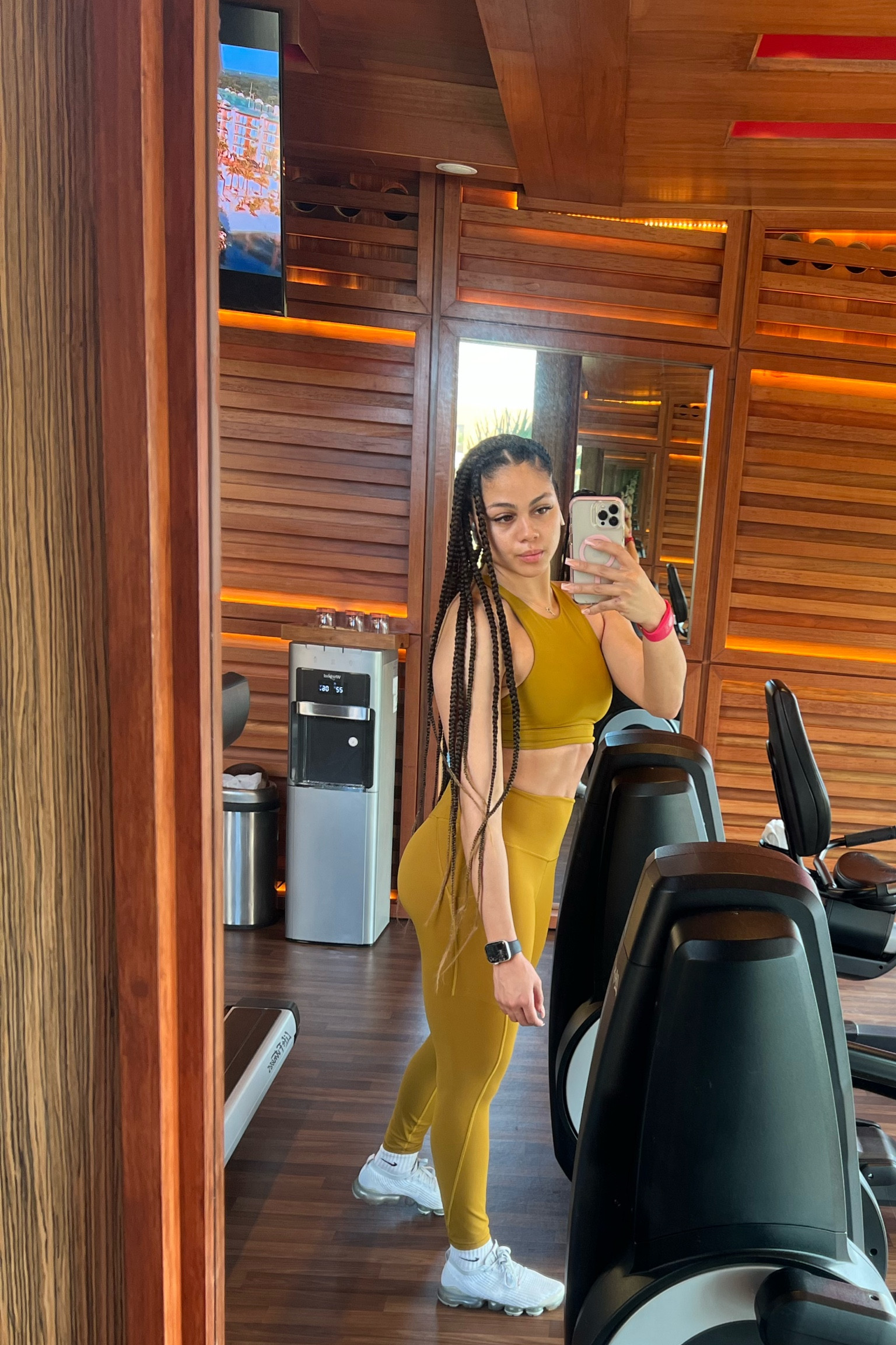 Lululemon size 4 matching set | workout set

#LTKtravel #LTKstyletip #LTKfit