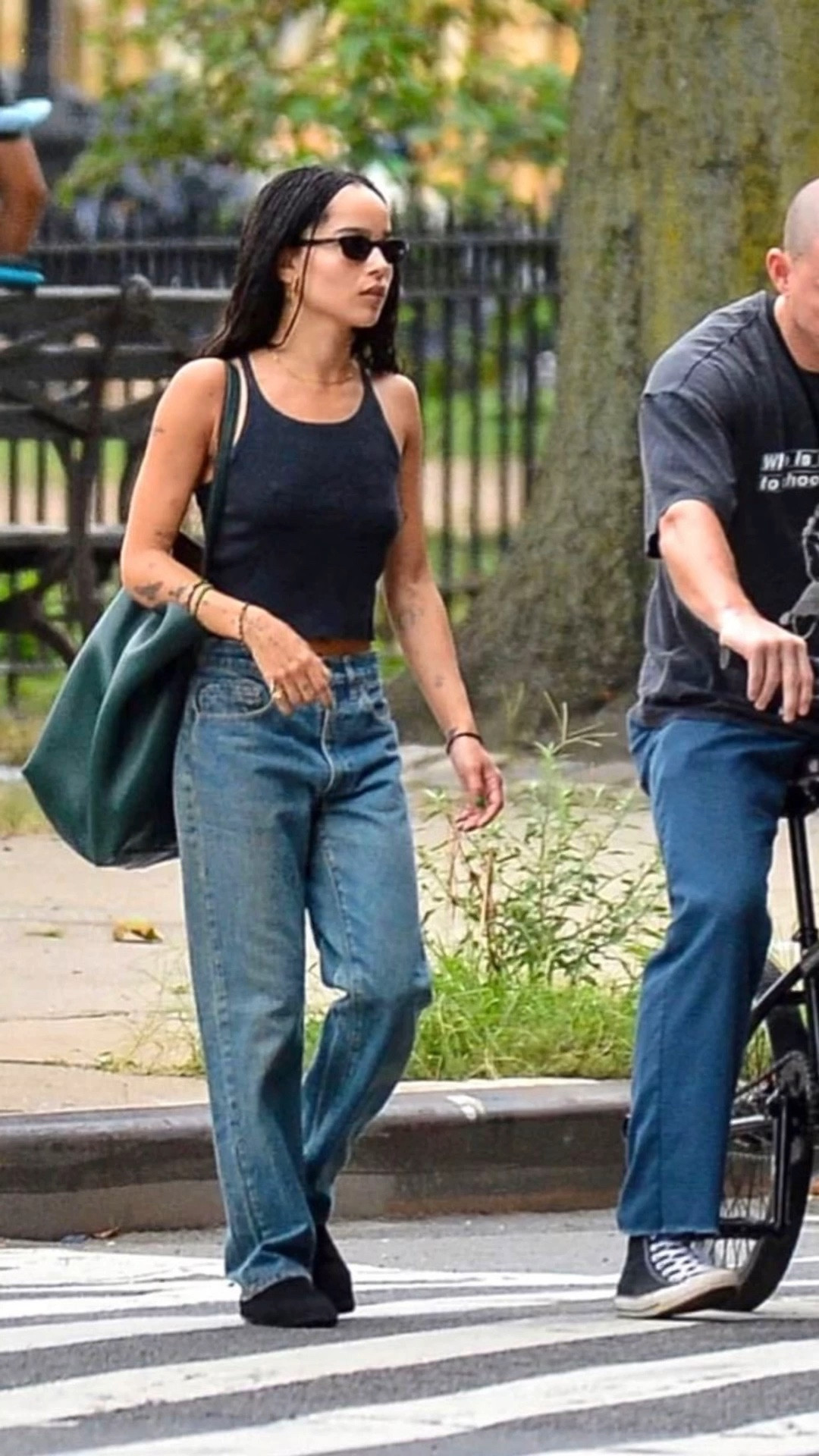 the Pinterest series is back 👀 stole this entire outfit from my mum’s wardrobe to recreate Zoë Kravitz’s look 🤍 how did I do?


black tank top, wide leg jeans, green tote bag, oversized canvas tote, blue denim jeans, black slip on shoes, minimalist gold jewellery, gold bracelet, casual summer outfit, model off duty outfit, Zoë Kravitz style​​​​​​​​​​​​​​​​

#LTKspring #LTKxAFSale #LTKjeans