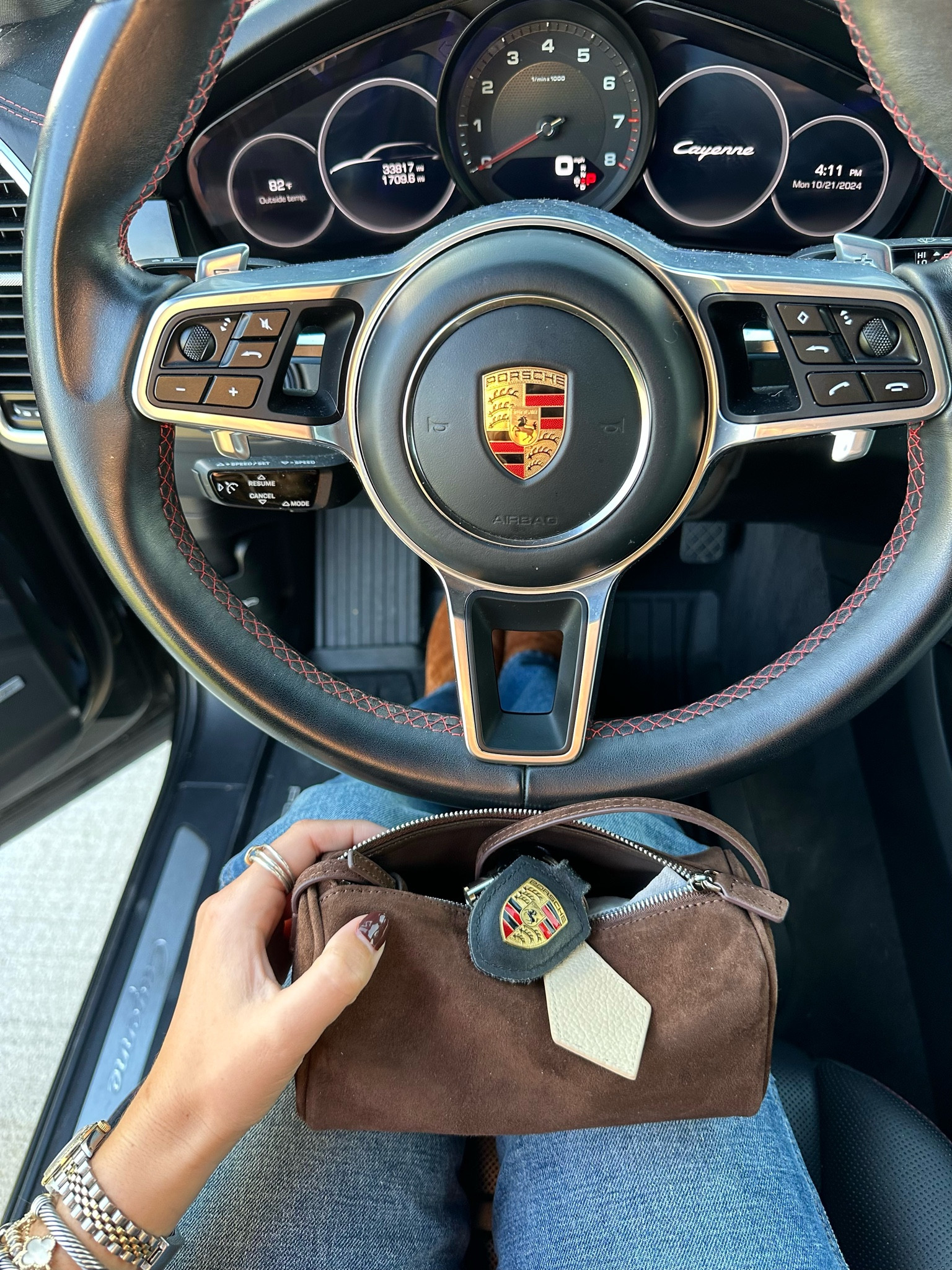 cutest brown suede bag for fall. 🤎 

#brownsuede #fall #fallfashion #purse #micropurse #chocolatebrown

#LTKGiftGuide #LTKHoliday #LTKFindsUnder100