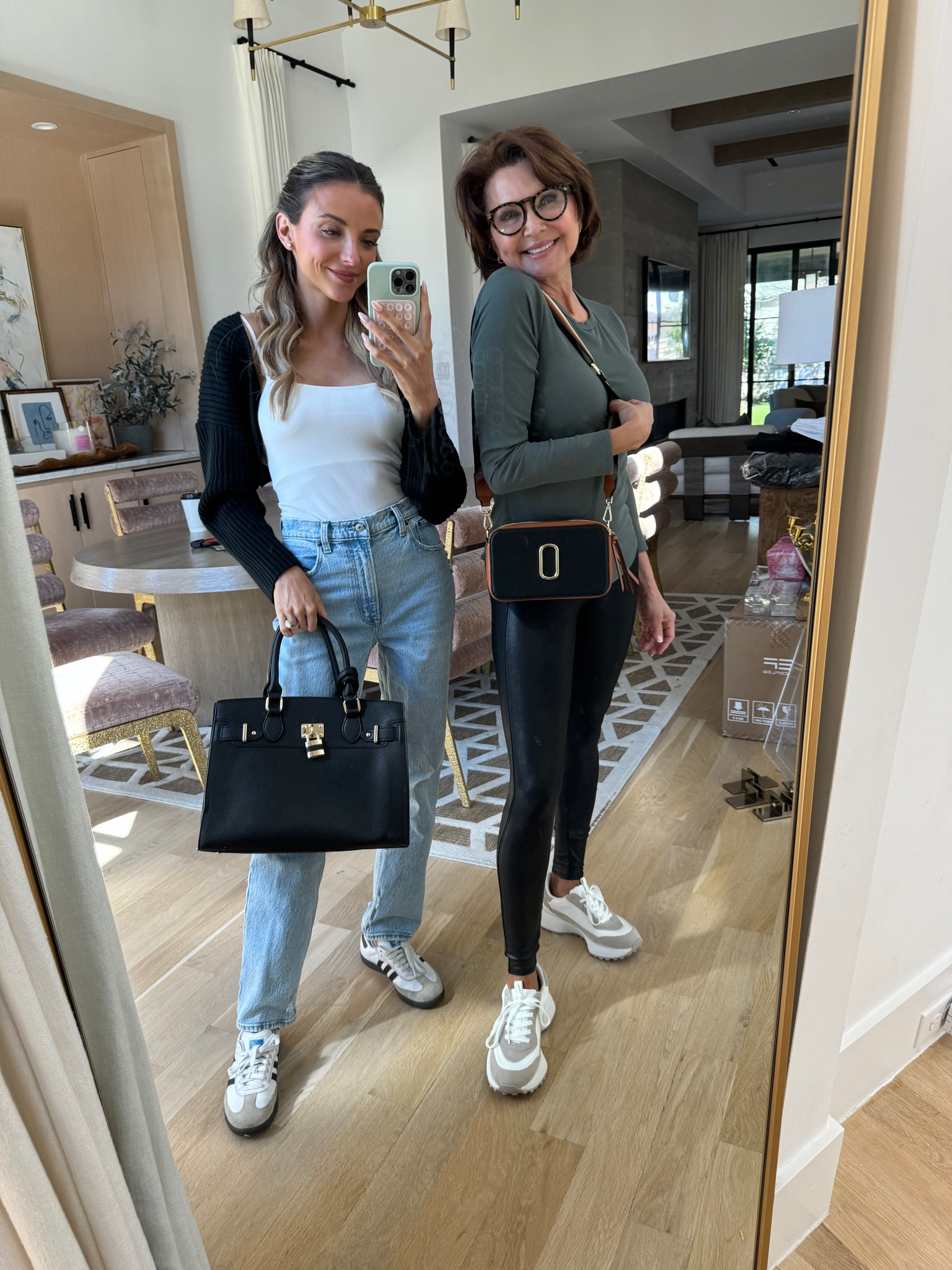 Walmart hangbags @walmart #walmartpartner #walmartfashion

#LTKfindsunder50 #LTKitbag #LTKfindsunder100