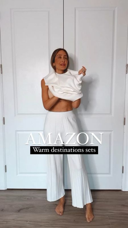 Amazon warm destinations sets.
They are comfortable and they run tts. I am wearing a size small in all pieces .
I am 5’9” for your reference.




#LTKSeasonal #LTKOver40 #LTKStyleTip