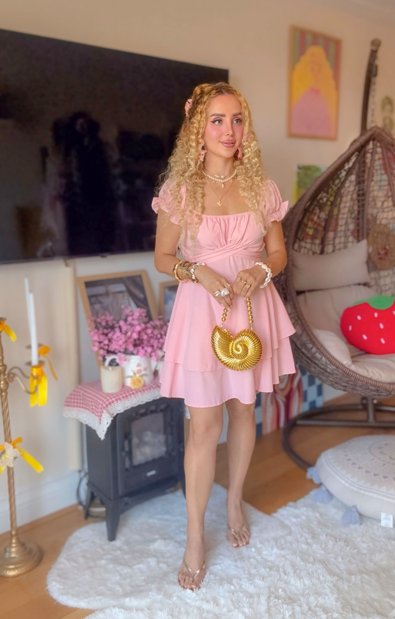 Pink beach dress with shell-shaped bag and jewelry 🐚

#LTKsummer #LTKeurope #LTKuk