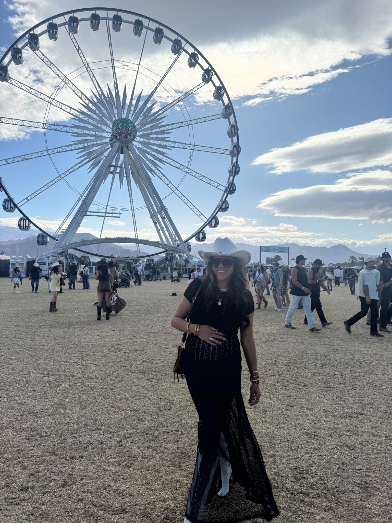The cutest, affordable, and comfortable stagecoach festival outfit for my little bump 🤠 

#LTKootd #LTKgrwm #LTKFestival