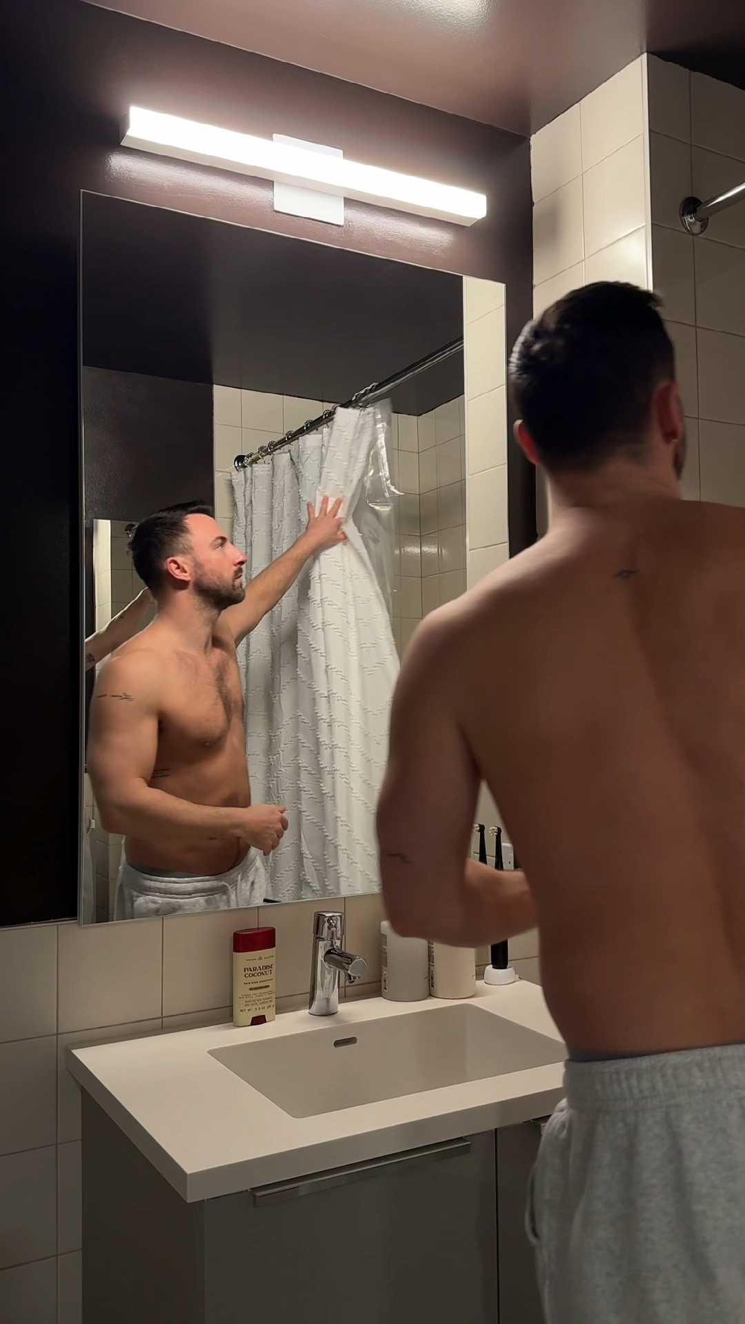 #Ad I’ve partnered with @Target and @OldSpice to show you how to upgrade your shower routine. We spend so much time on skincare for our face, but then use whatever in the shower and wonder why our skin feels dry and tight. The new Windborn Collection is dermatologist-tested and infused with micronutrients, vitamins, and skincare ingredients to visibly improve the feel of your skin.
I’ve been using Coastal Vanilla and Paradise Coconut, and pairing the body wash with the aluminum-free deodorant just makes the whole routine feel complete. I’ve linked everything in my LTK Shop so you can grab it directly. https://rstyle.me/+7nUJ-m25tc3aSbJNK-Ecxg

#TargetPartner #Target #targetstyle #windborn #oldspice @Shop.LTK #liketkit 

#LTKgrwm #LTKMens #LTKBeauty
