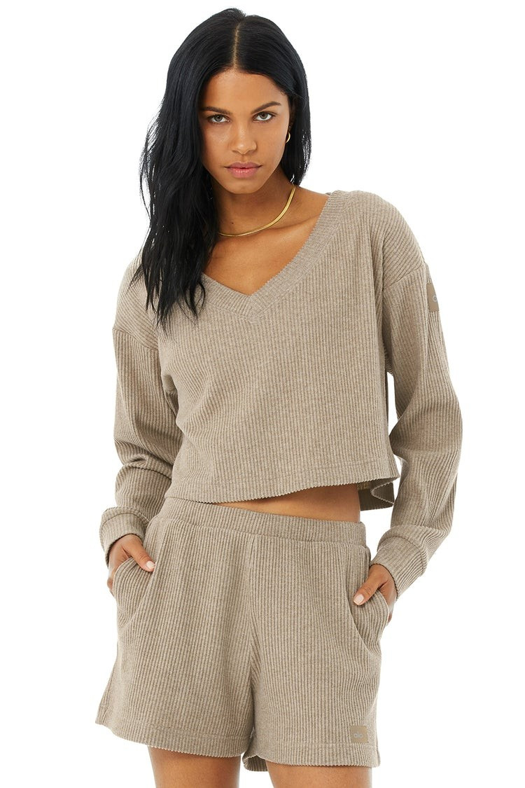 Muse V-Neck Pullover | Alo Yoga (US)