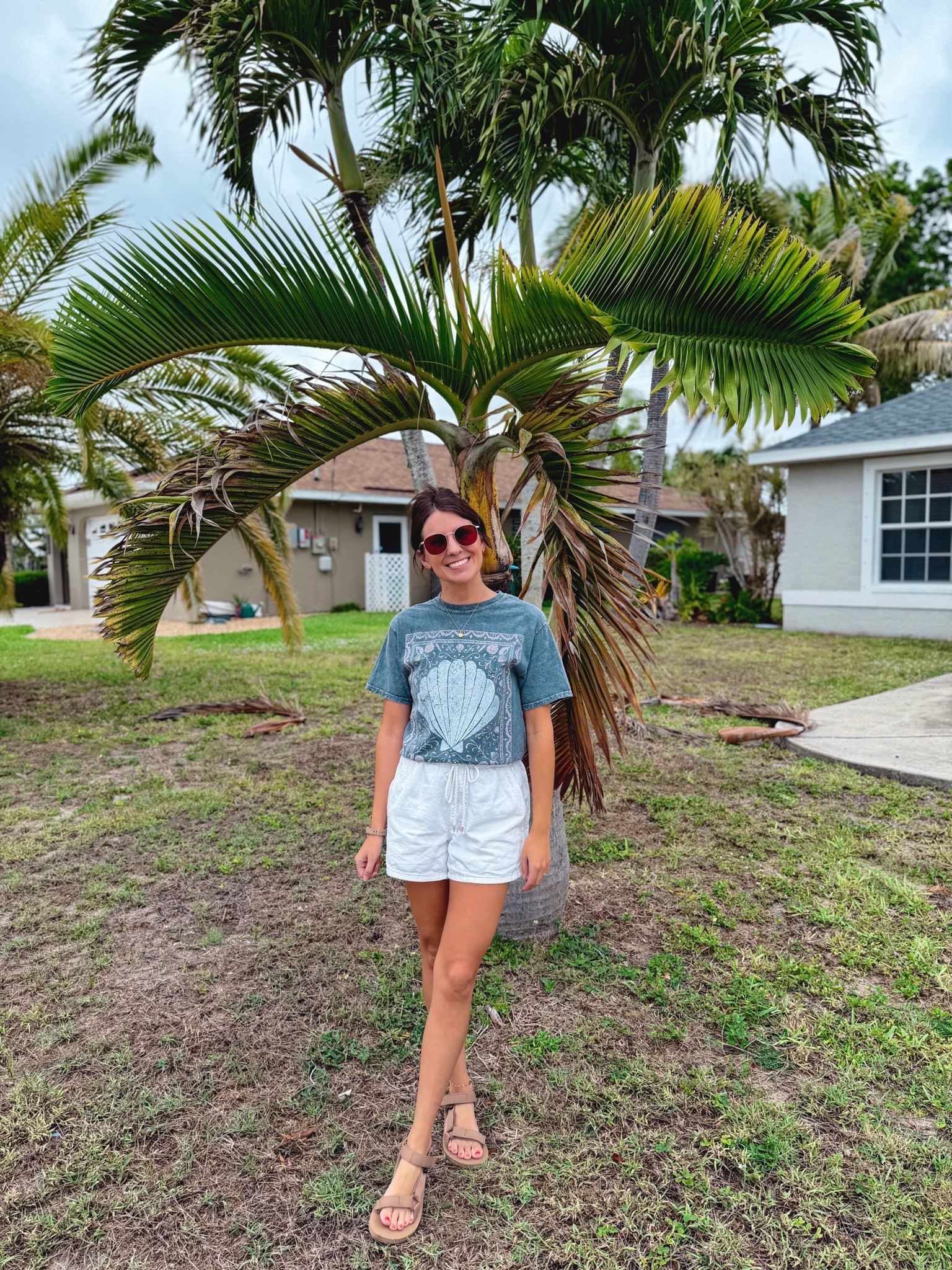 Wearing size small in this shell tee (use MARISSA20 for $$$ off!) xs in these linen/cotton denim shorts (come in blue denim too!) and size 6 in my teva sandals



#LTKgrwm #LTKPetite #LTKootd