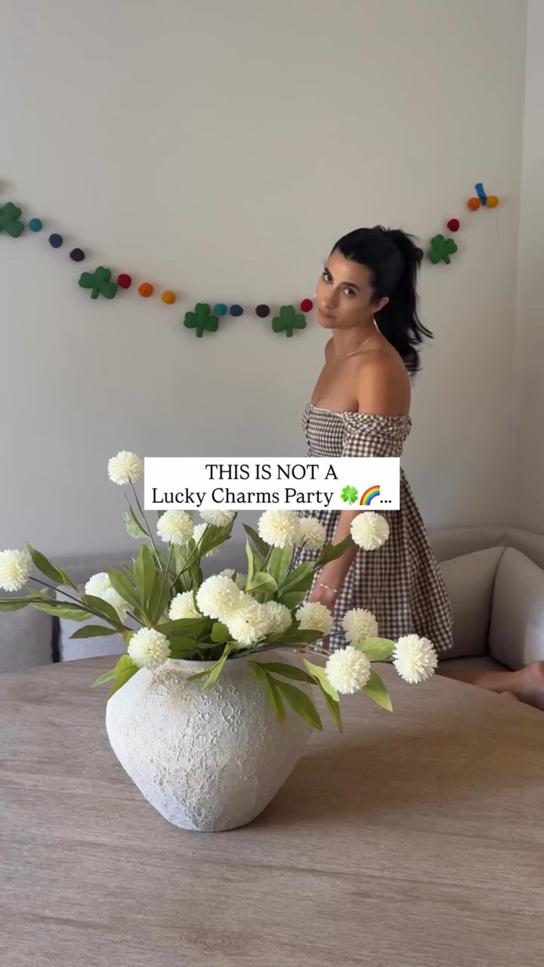 Lucky For You Girls Night! Steal this idea if you’re hosting a St. Patrick’s Day Party! We thought about what we felt lucky for and made scrapbooking frames frames 💕
The girls took home the mug centerpieces as party favors 🥰 #stpatricksdayparty #luckygirl #girlsnightactivity