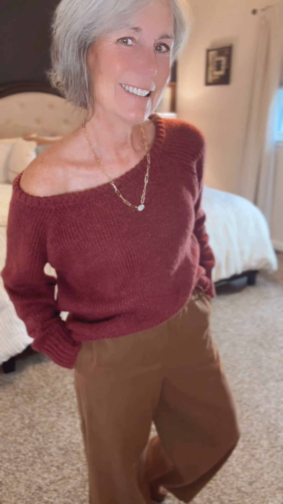 Casual pants outfit options for Thanksgiving. 

Linen pants styled several ways, a leggings option and some cropped jeans are on the menu 🦃

#LTKStyleTip #LTKSeasonal #LTKHoliday