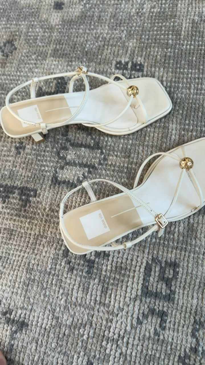 Shopbop up to 40% off

dolce vita sale, dolce vita heel sandals, strappy sandals, annabrstyle

#LTKSaleAlert