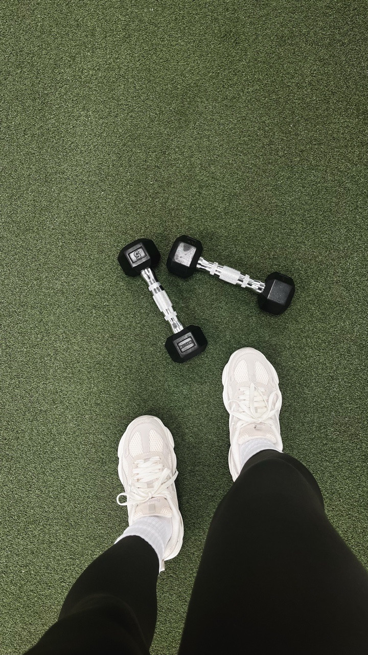 #FABLETICSPARTNER | Run Your Own Race. 

@Fabletics 
@adidas 

#LTKdayinmylife #LTKActive #LTKselfcare