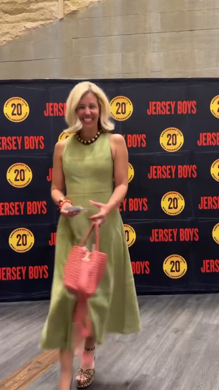 Tnuck Friends & Family Sale
9/22 -9/24
 
15% off orders over $250
20% off orders over $500
Code: FAMILY                       

Jersey Boys here we come! 

OOTN… this fabulous dress from Tuckernuck. Literally took it out of the box and put it on! I’m in xs and 8 heels tts. 

*code Catherine20 at Allie + Bess

#LTKgrwm #LTKootd #LTKmomlife