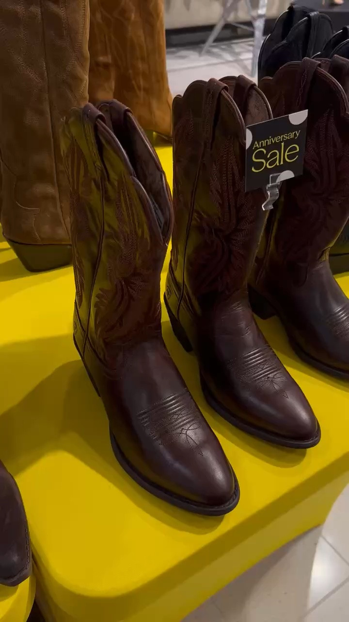 Boots were made for walking & these are on sale!!  
Dressupbuttercup.com #dressupbuttercup #dederaad

#LTKootd #LTKmomlife #LTKSaleAlert