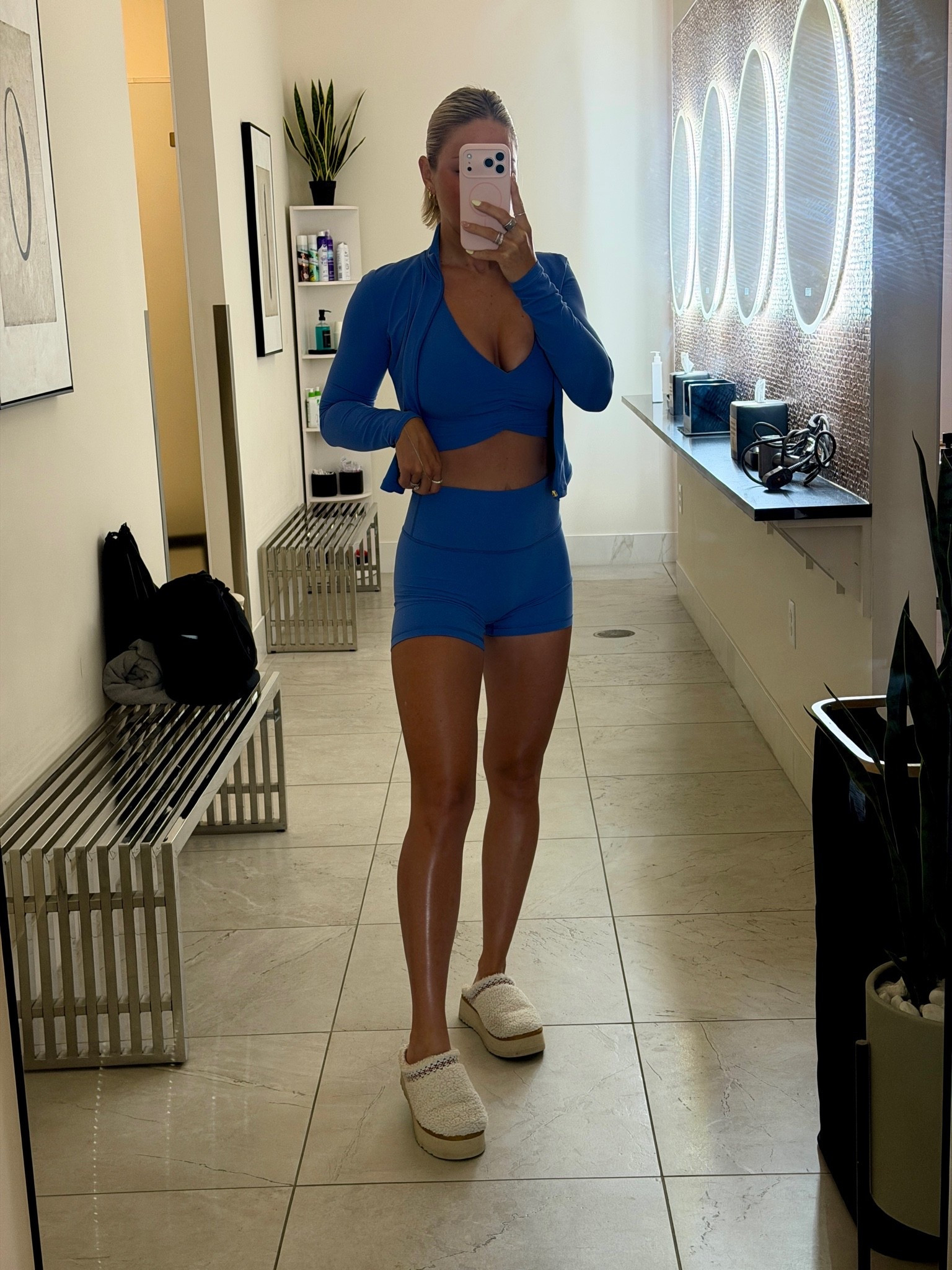 Wearing a medium and top and a 6 inch bottoms and a small in the jacket

#LTKootd #LTKActive #LTKTall
