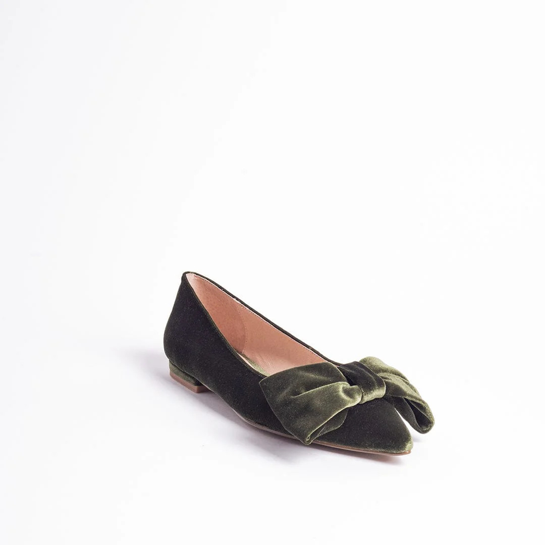 Cecelia New York-Brie bow pointed ballet velvet bow flat Pine | Cecelia New York