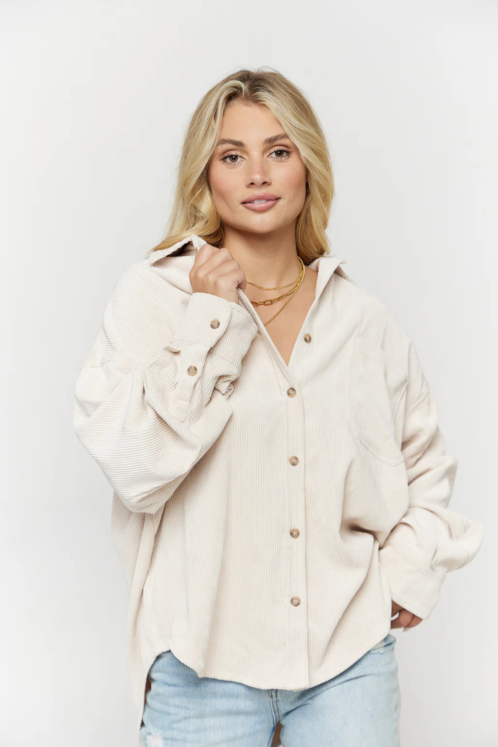 CUTE AND CREAMY CORDUROY BUTTON DOWN | Kittenish