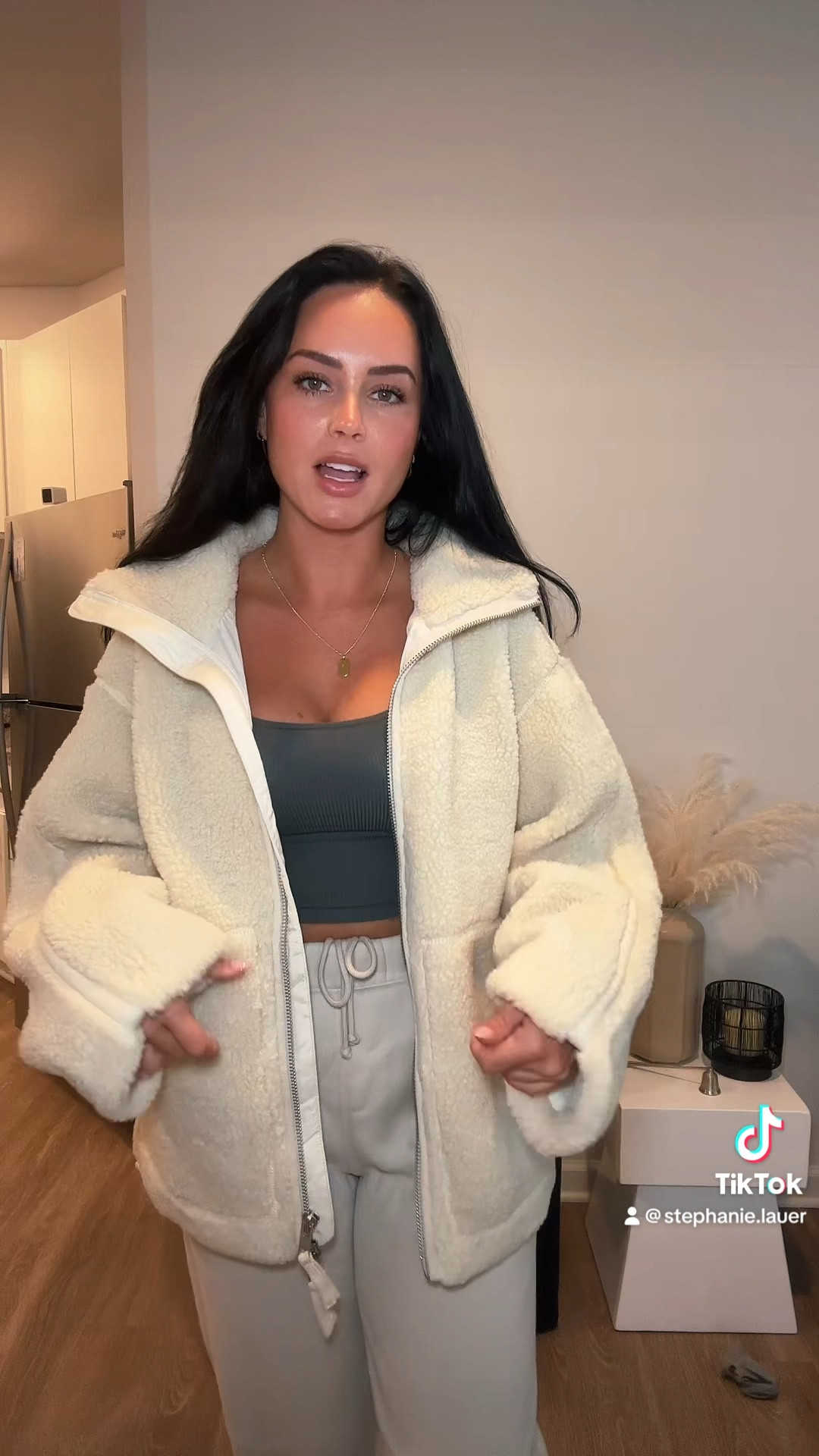 Size small in everything 

#LTKSeasonal #LTKU #LTKHoliday