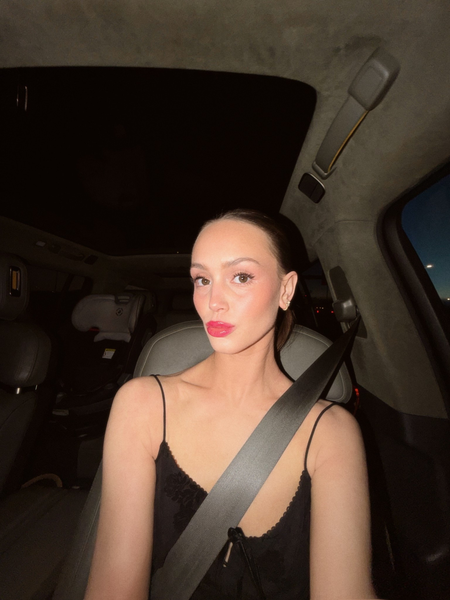 Girl night makeup, the new summer fridays lip stain is SO GOOD , I’m wearing shade cool pink 💗

#LTKmomlife #LTKBeauty #LTKValentine