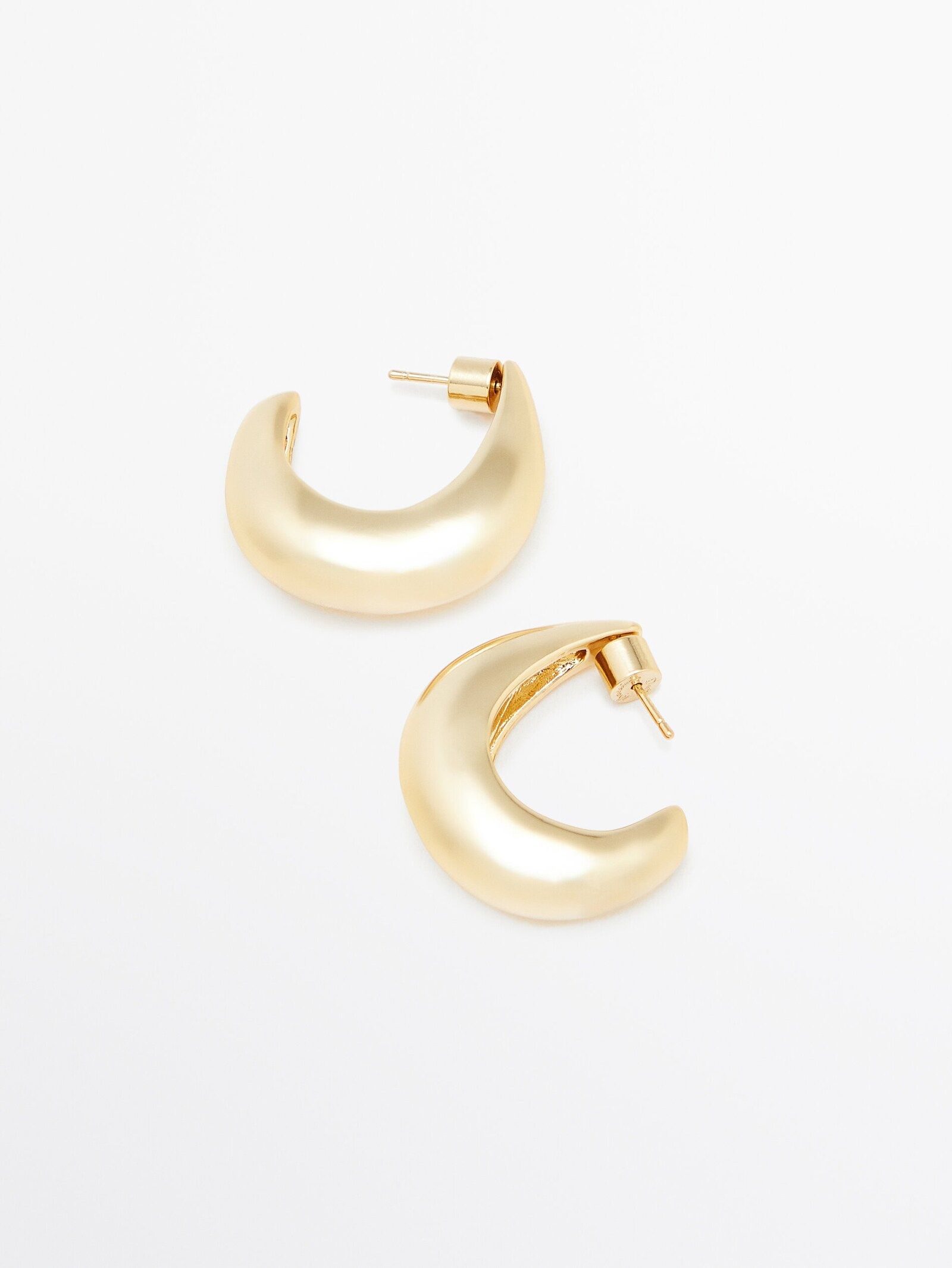 Small plain hoop earrings | Massimo Dutti UK