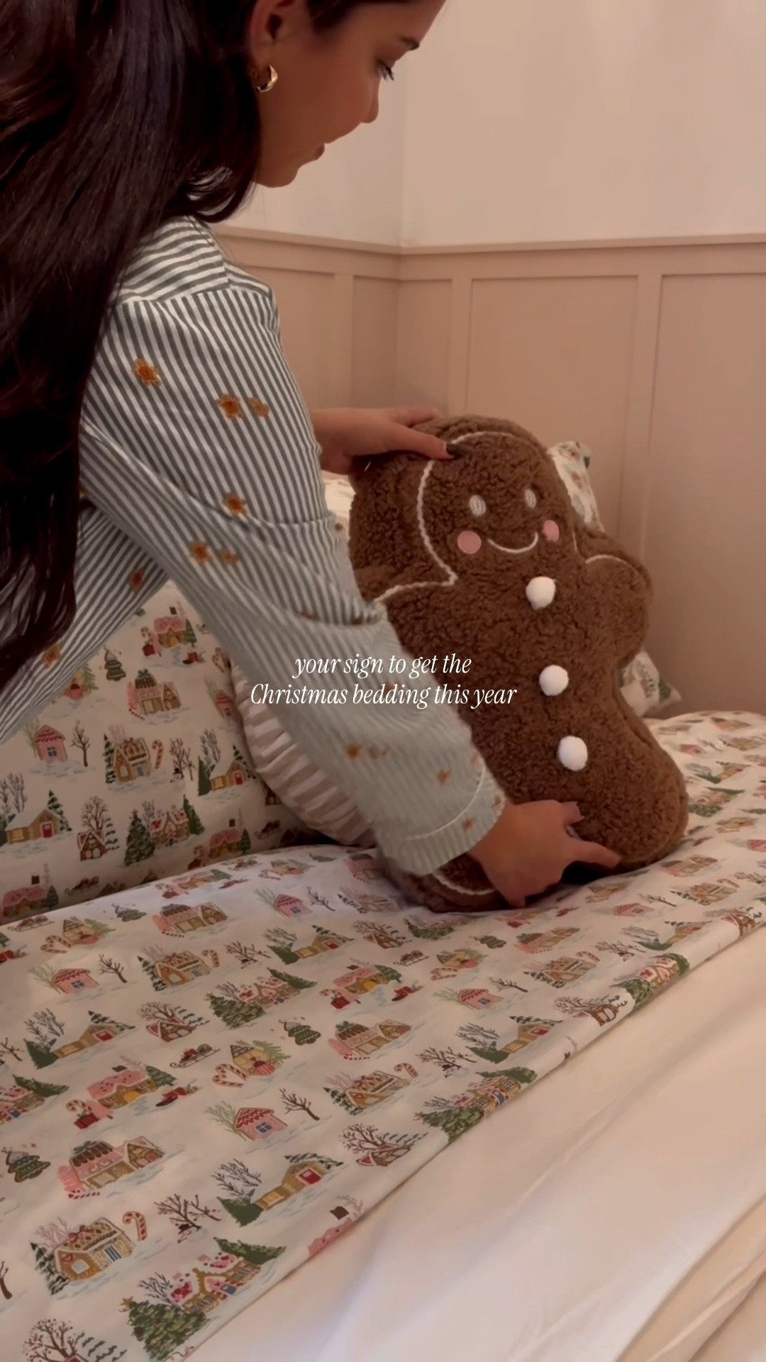 Your sign to get the cute Christmas bedding this year 🌲 linking this adorable gingerbread pillow from my daughter’s room (currently on sale!) and similar sheet sets. 

#LTKHoliday #LTKHome