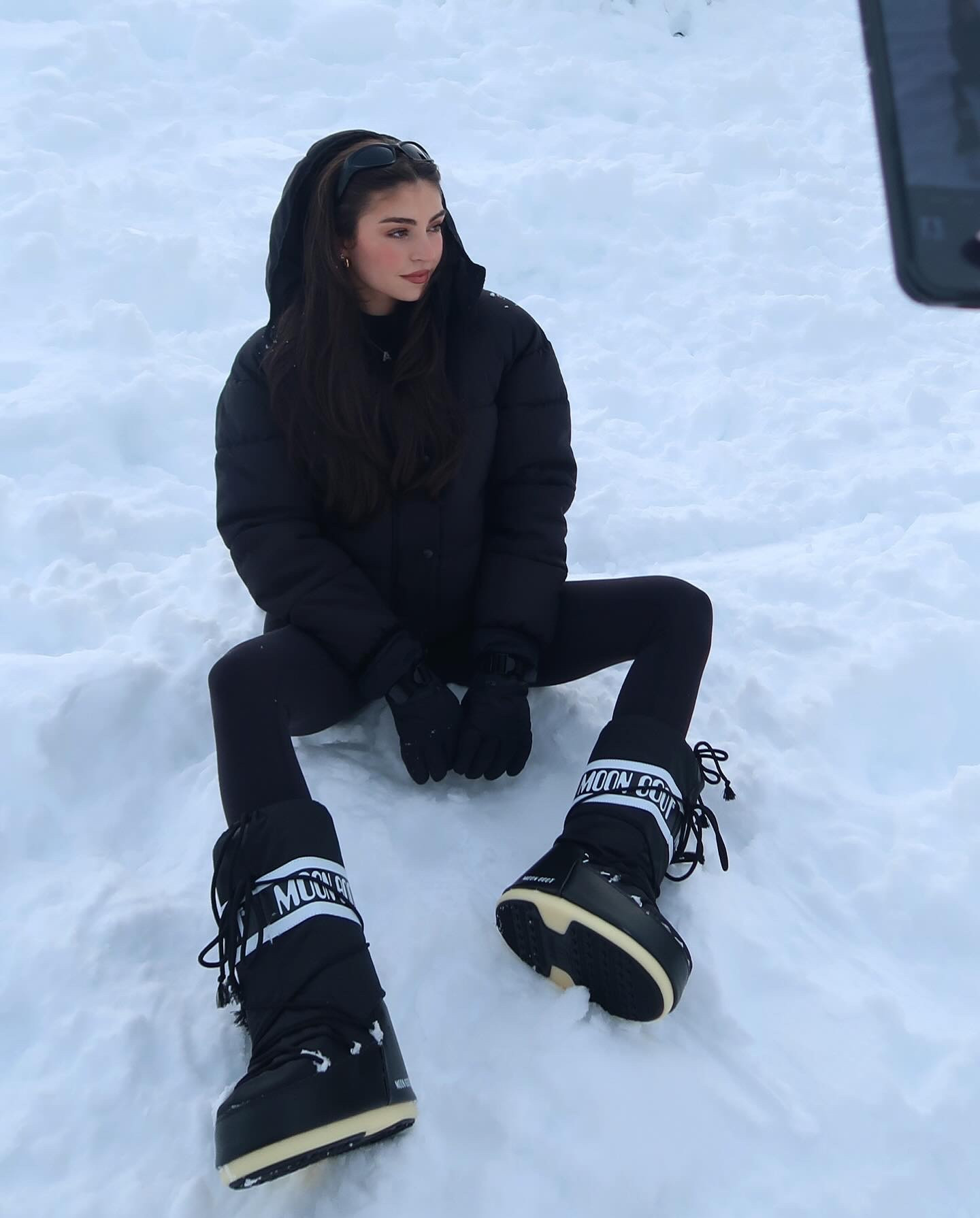 winter outfit for the girls who love wearing blackk

#LTKSeasonal #LTKfindsunder100 #LTKtravel