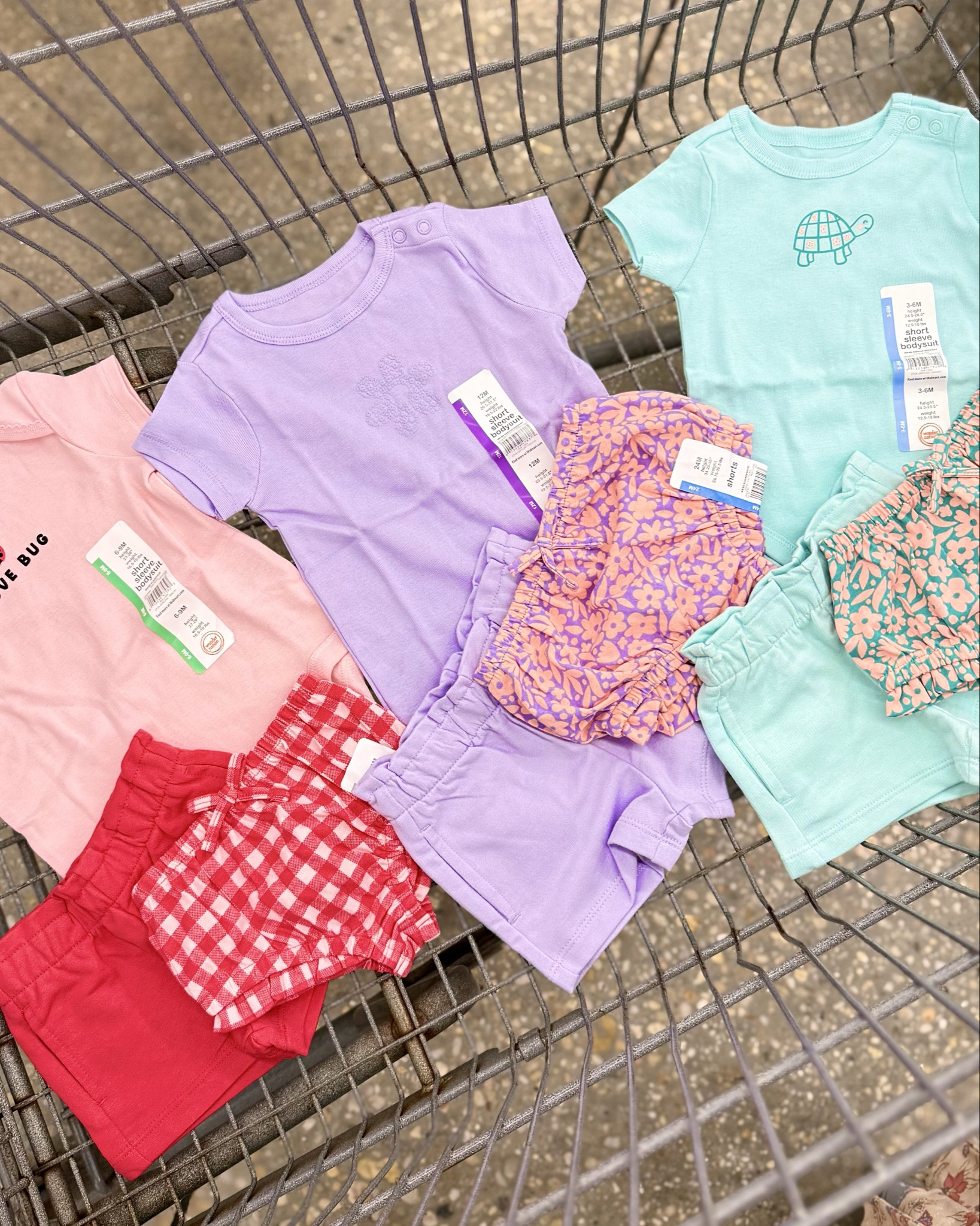 Baby girl mix and match Spring onesies, bloomers and shorts for only $5 a piece 😍🌸
-

#babyfashion #babygirl #babygirlclothing #babygirloutfit #babygirl #walmart #walmartmom #walmartfinds

#LTKootd #LTKBaby #LTKBump