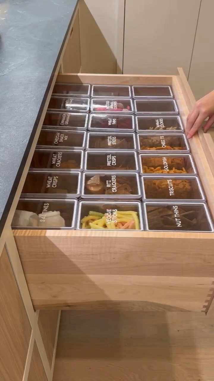Pantry and Snack Drawer Organization at The Modern Muse

#LTKhome #LTKVideo #LTKfamily