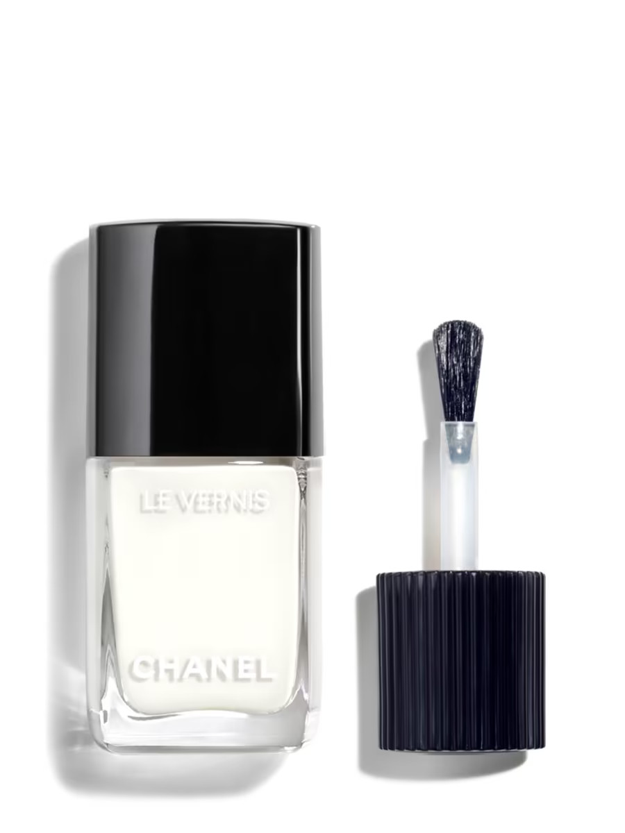 CHANEL Longwear Nail Color | Saks Fifth Avenue | Saks Fifth Avenue