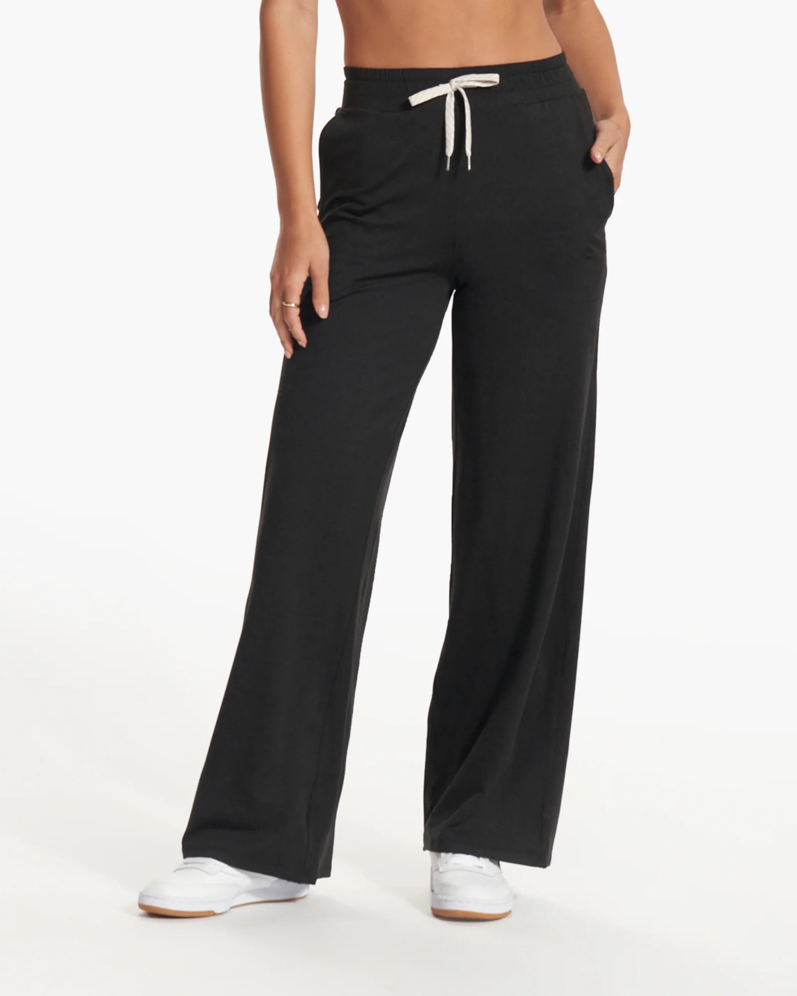 Halo Essential Wideleg - Short | Vuori Clothing (US & Canada)