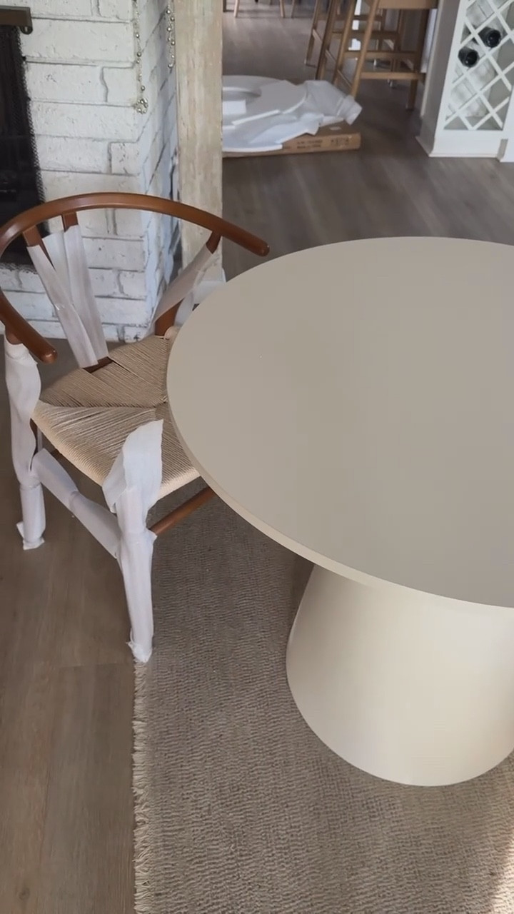 New wayfair table just came in! 🤍

#LTKHome