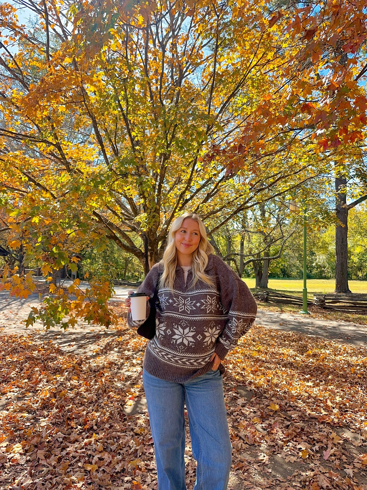 all cozied up 🤎code Hillary for sweater 

#falloutfitideas #falloutfit #fallootd #bumpstyle #bumpfriendly #autumnoutfits #autumnoutfitinspo