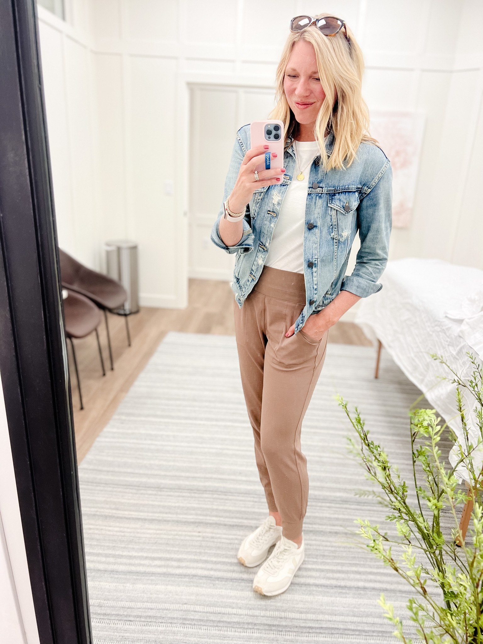 A cozy & comfy fall outfit! 

#LTKunder50 #LTKSeasonal #LTKunder100