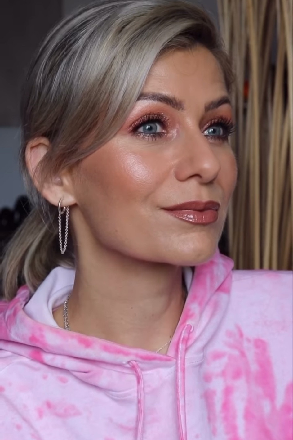 Pure Canvas primer lauramercier, Strobe Dewy Skin tint maccosmetics, fond de teint Double wear esteelauder,
Bye Bye Dark Spots itcosmeticsfr, Mineralize Skinfinish maccosmetics, Kissed By The Sun iconic.london, Amazonian Clay Skintuitive 12h Blush tartecosmetics, Blot Powder maccosmetics, Fix + Matte maccosmetics, Prep Set Glow spray iconic.london, Base Prep + Prime 24h Mac, Kissed By The Sun Iconic London, Crayon yeux Ihcosmetics, Dazzleshadow fard à paupière Liquid Mac, Eye-liner rétractable 12h sephora, My happy toy Mascara diegodallapalma, Extended Play Gigablack Lash Mac, Fat oil lip drip nyxcosmetics, Velvet Sands modern Lip definer vievemuse, Modern Matte Lipstick vievemuse, Lip Dew Glossy Lip Oil Vieve, makeup inspiration, fard à paupière brillant 

#LTKFind #LTKbeauty