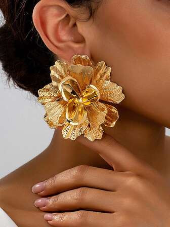 -18%1 Pair Exaggerated Vintage Elegant Floral Women Fashion Earrings, Suitable For Daily Wear | SHEIN