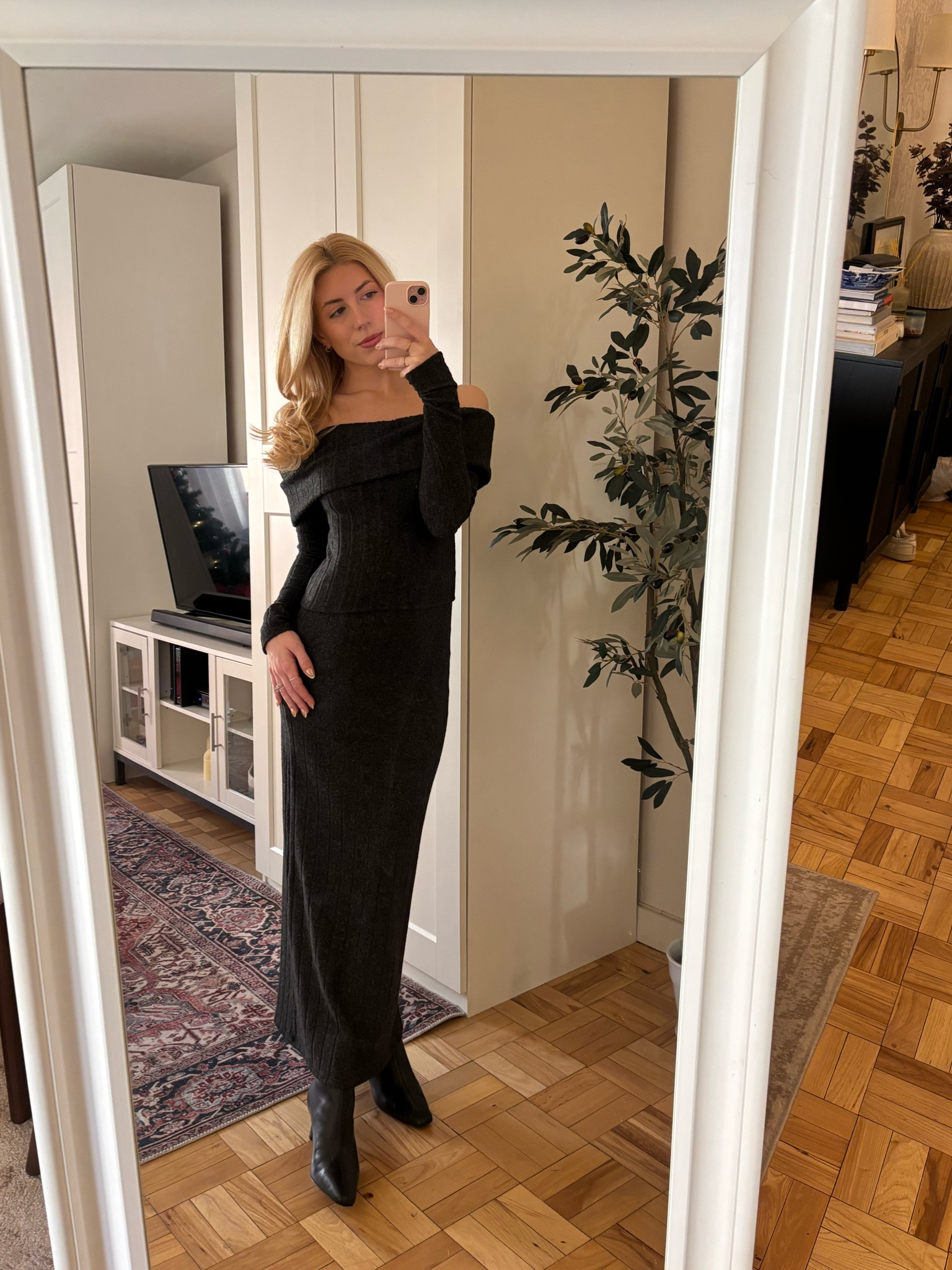 Love this two piece set 🤍

#LTKHoliday #LTKSeasonal #LTKFindsUnder100