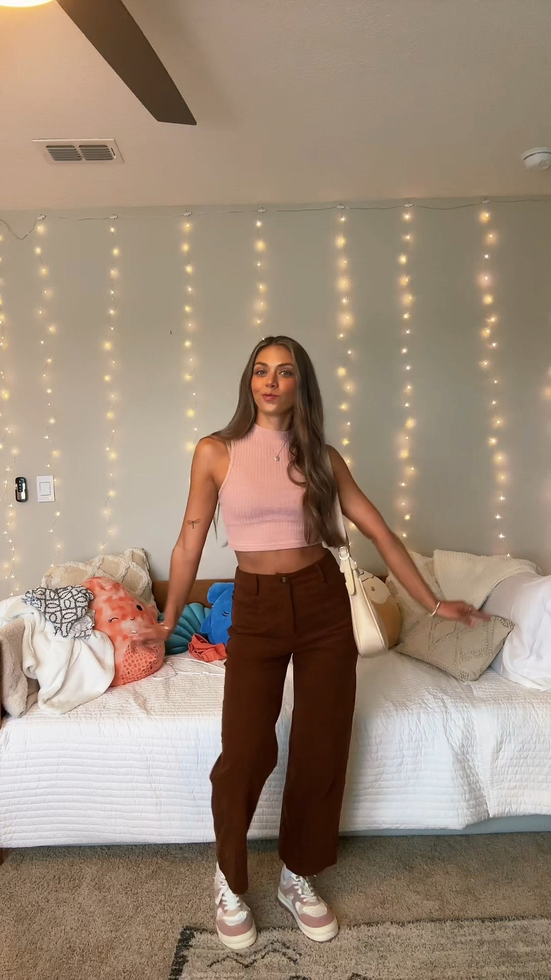 Fall transitional outfit, corduroy pant

#LTKstyletip #LTKfindsunder50 #LTKSeasonal