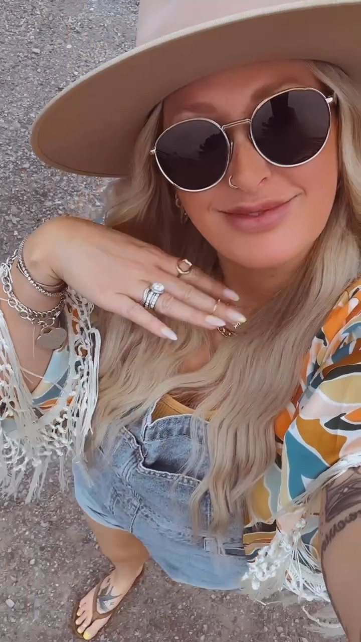 Overalls outfit for the summer 

#LTKMidsize #LTKFestival #LTKWatchNow