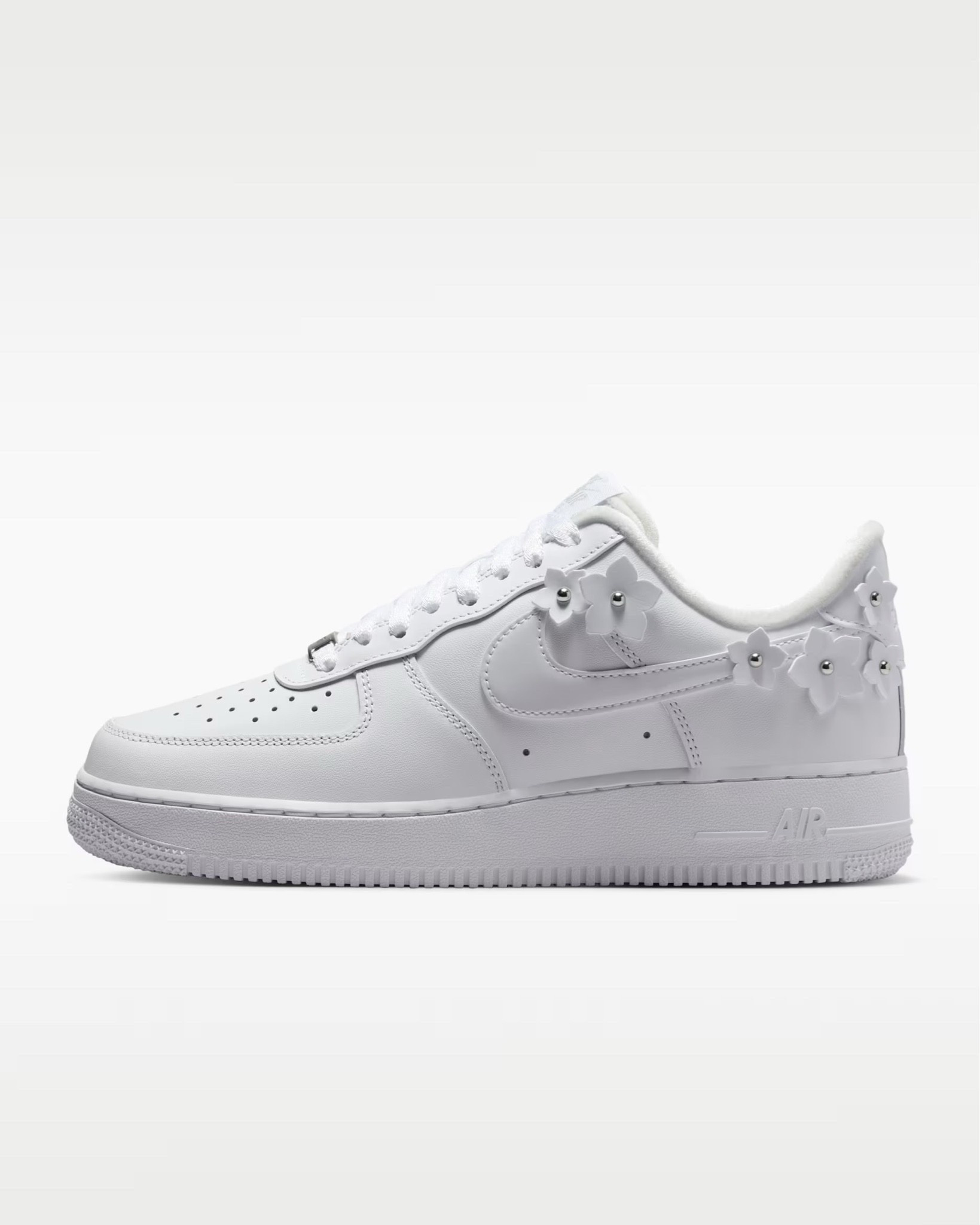 Extra 25% Off w/ code: DAYONE Nike Air Force 1'07 "Florette"
Women's Shoes
$125
@Nike US

#LTKSaleAlert #LTKOver40 #LTKTravel