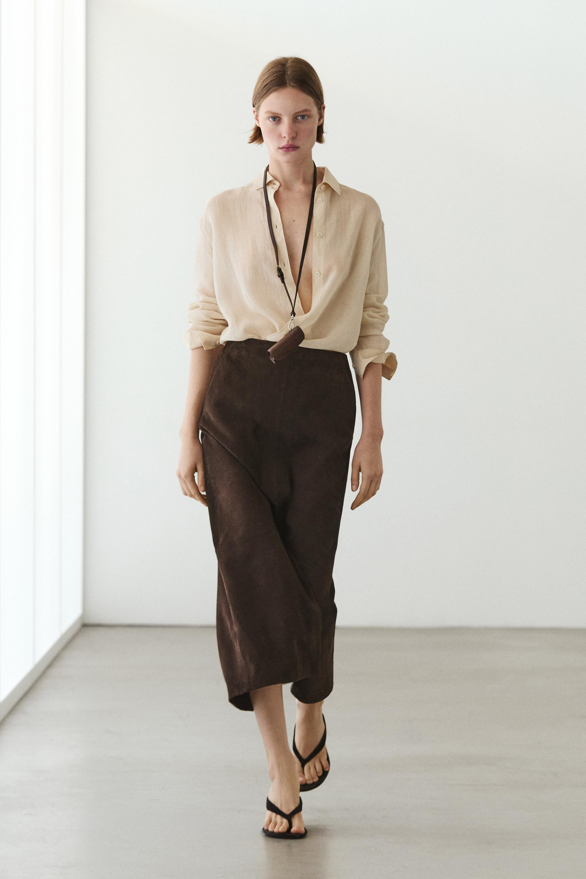 Gerader Midirock aus Nubukleder | Massimo Dutti DE
