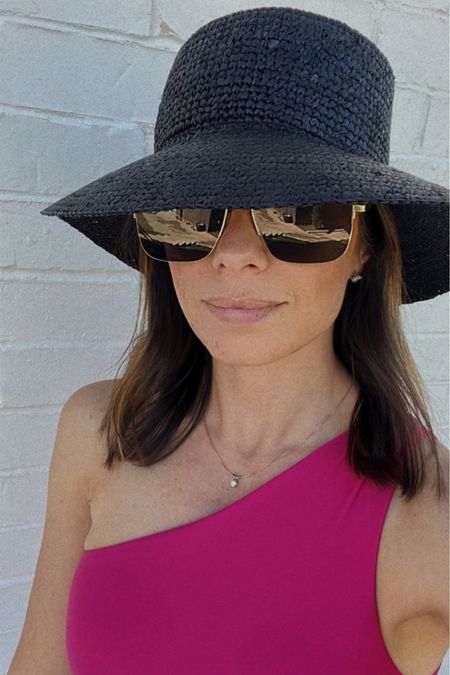 Packable oversized bucket hat on sale under $50!! Comes in other colors! Jcrew sale summer beach vacation 

#LTKsalealert #LTKswim #LTKfindsunder50