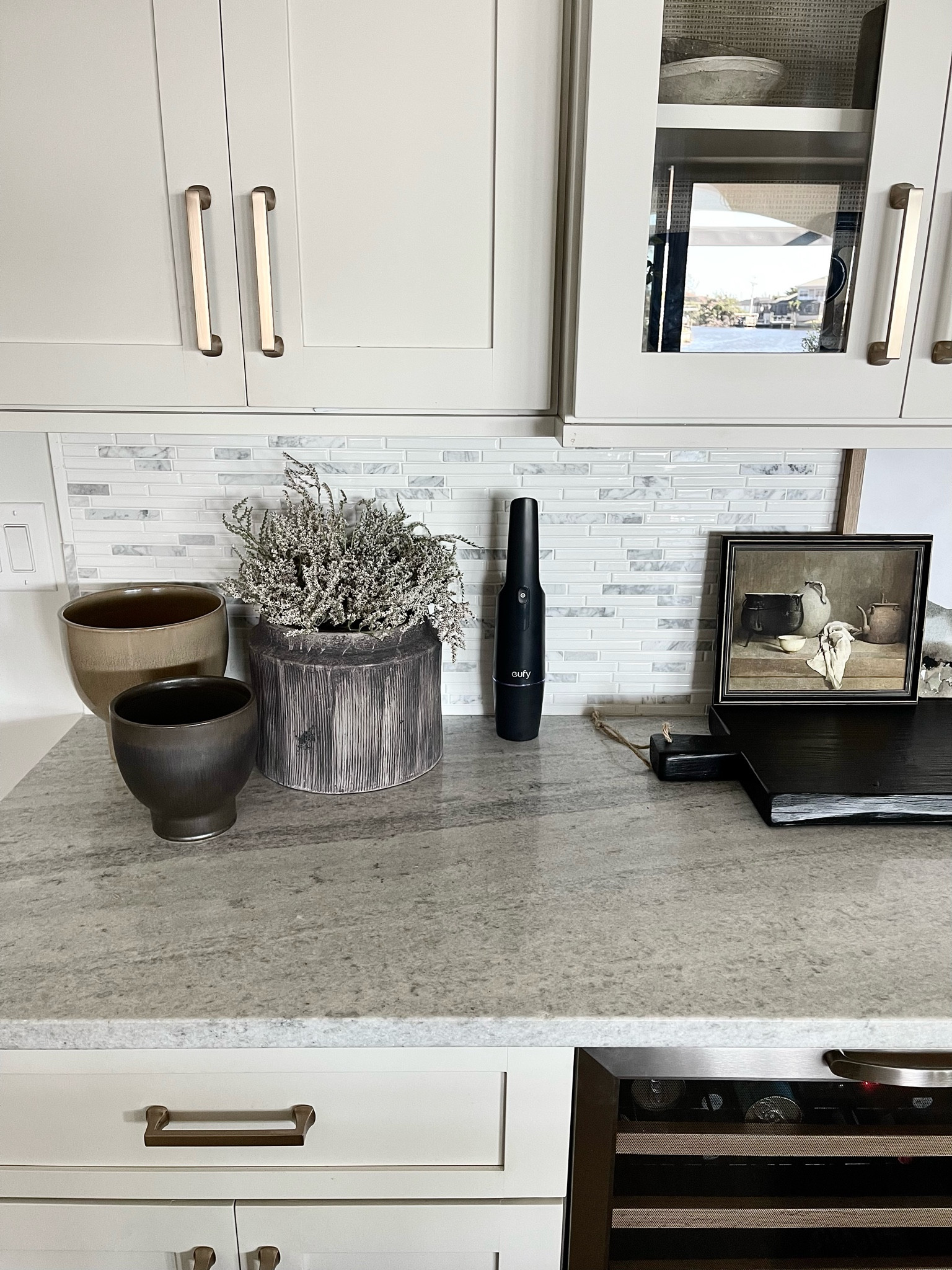 Counter Top Decor
Neutral pots, dried flowers, rechargeable vacuum, print art, kitchen decor 
#target #walmart #founditonamazon #etsy #afloral


#LTKFind #LTKunder100 #LTKSeasonal