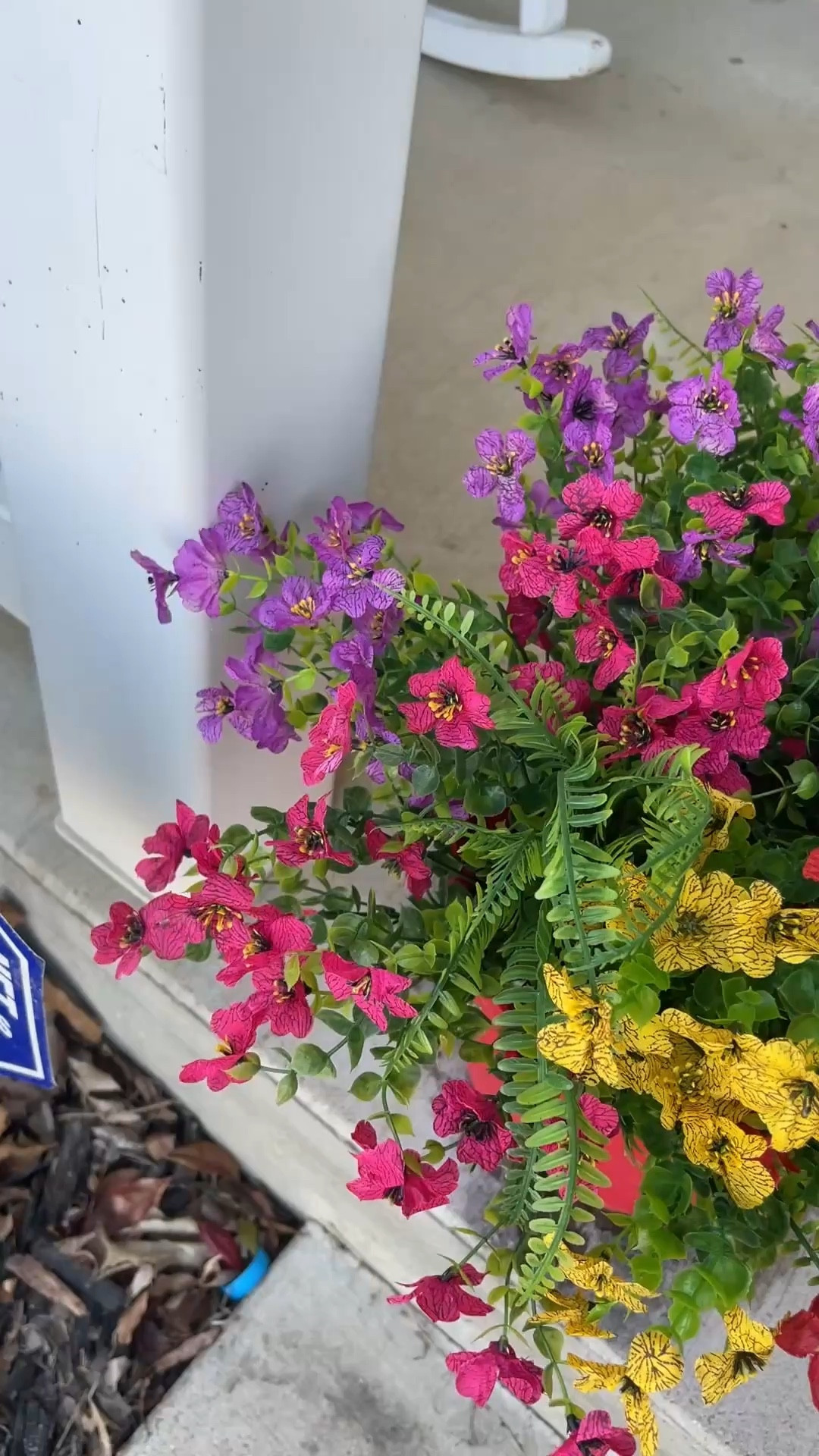 These fade-proof faux flowers are the easiest way to elevate your home without the upkeep 🌸✨

They look incredibly realistic, don’t wilt, and instantly make any space feel brighter and more put together—perfect for busy moms who still want a clean, aesthetic home 🙌

Styling these in my living room, kitchen, and entryway for a simple spring refresh 💐

Affordable, low-maintenance, and such a good everyday decor staple 🤍

#LTKHome #LTKFinds #LTKStyle #homedecorideas #springdecor #fauxflowers #realisticdecor #homesweethome #decoronabudget #amazonhome #cozyhome #simpledecor #momlifehome

#LTKSeasonal #LTKSaleAlert