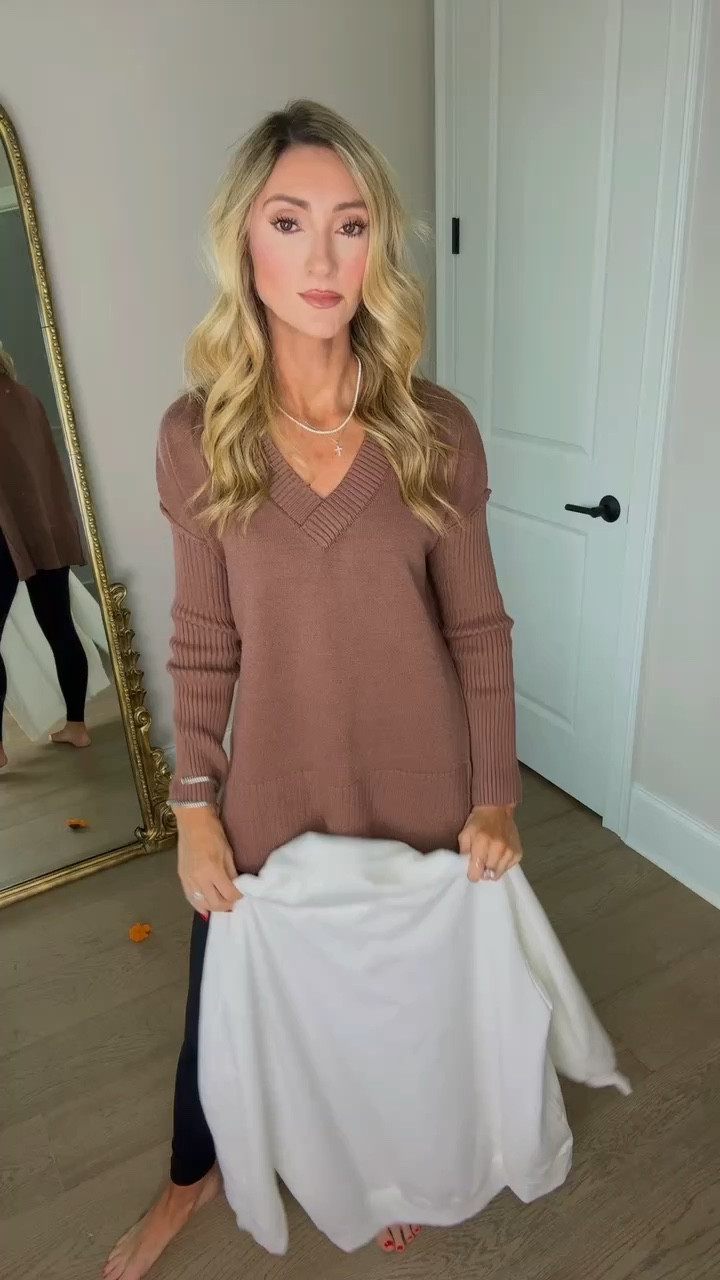 Amazon comfy outfit alert! Love this look for less sweatshirt 

#LTKCyberWeek #LTKover40 #LTKHoliday